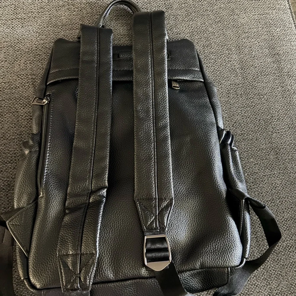 Lug Black Quilted Backpack - Picture 2 of 3